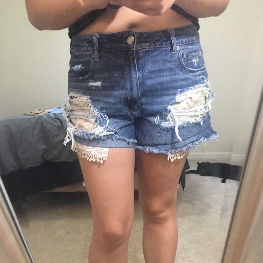 American Eagle Festival High Rise Shorts